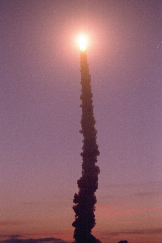 STS-101 Liftoff 4